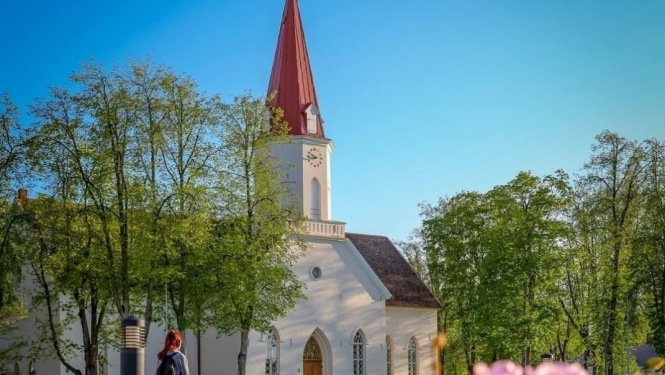 foto ar baznīcu