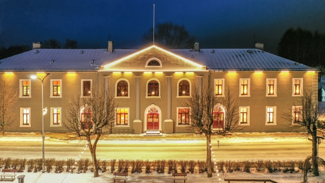 foto -apes kultūras centrs ziemā
