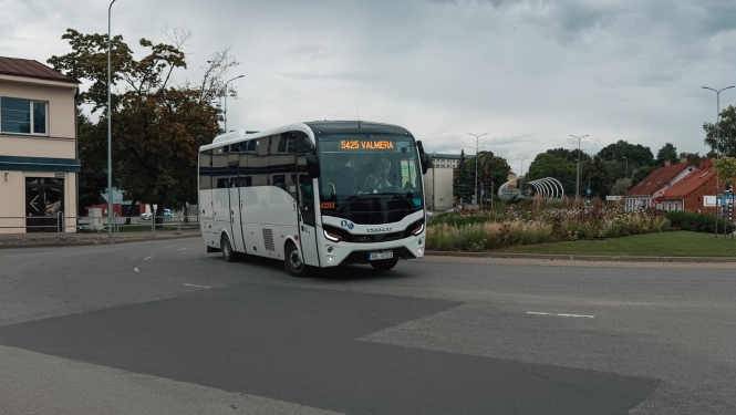 foto ar satiksmes autobusu 