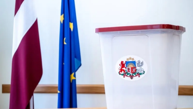 foto ar vēlešanu urnu 