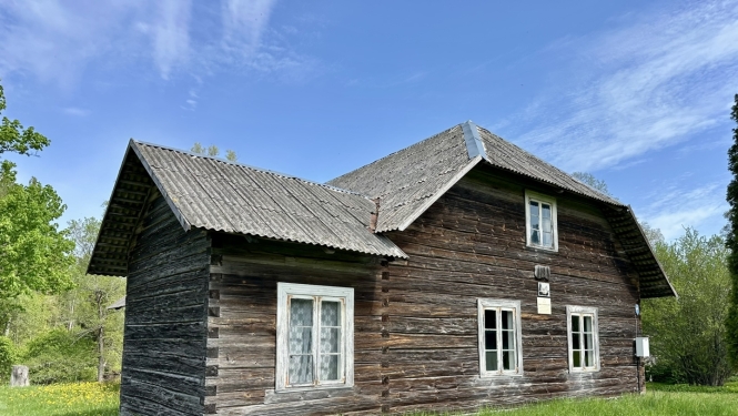 Smiltene, Trapene, Mikužu saieta nams