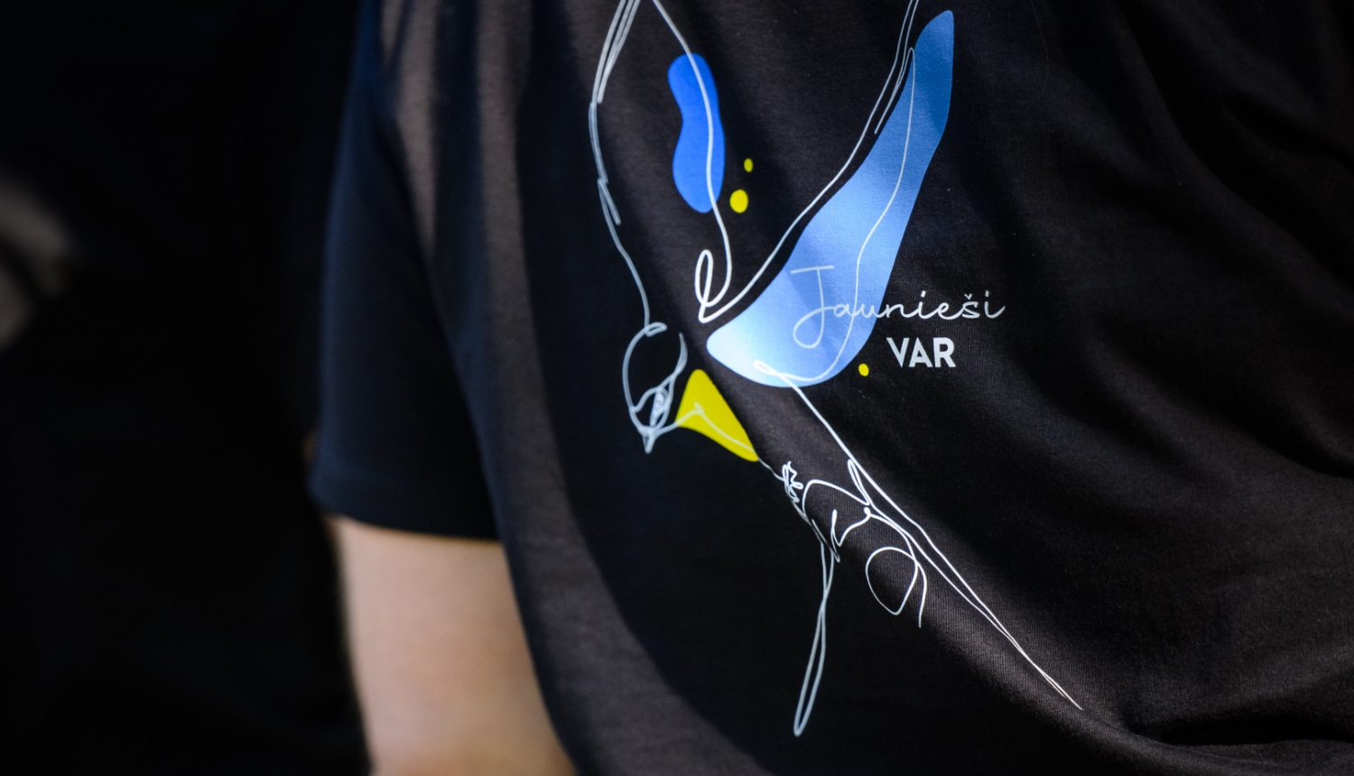 Jaunieši var
