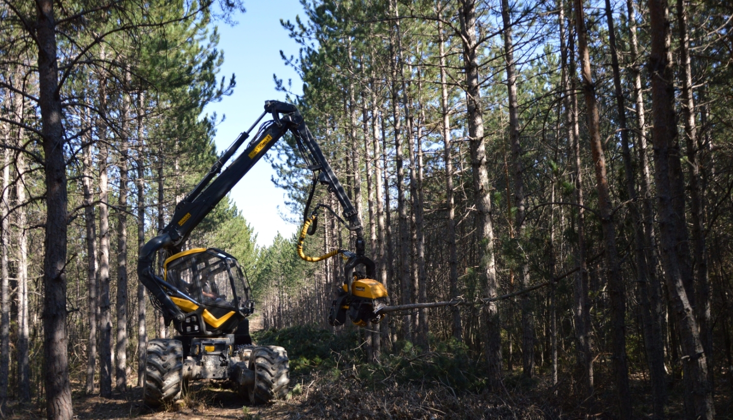 foto ar harvesteru 