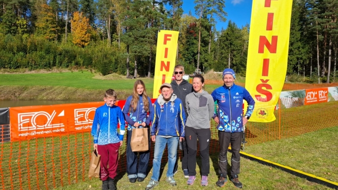 foto ar sportistiem kopā 