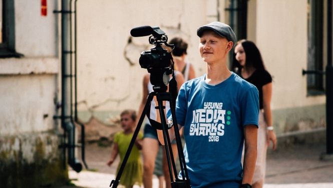 „Young Media Sharks”
