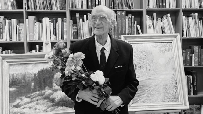 Aleksandrs_Luhaers_ar_ziediem