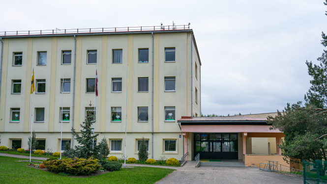 Smiltenes vidusskola Rīgas ielā 16C