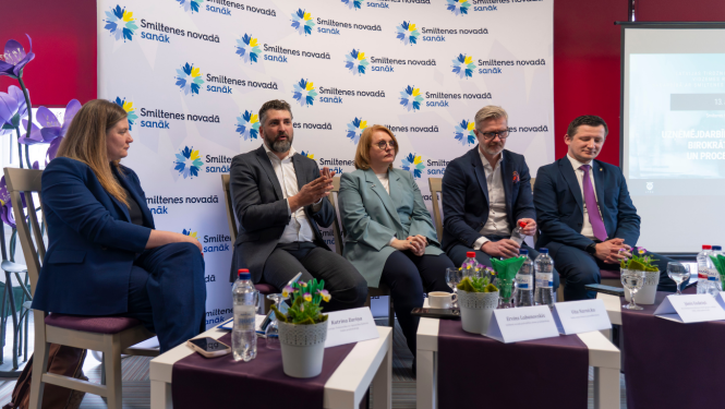 LTRK un Smiltenes novada pašvaldības diskusija par birokrātijas mazināšanu uzņēmējdarbības veicināšanai. 