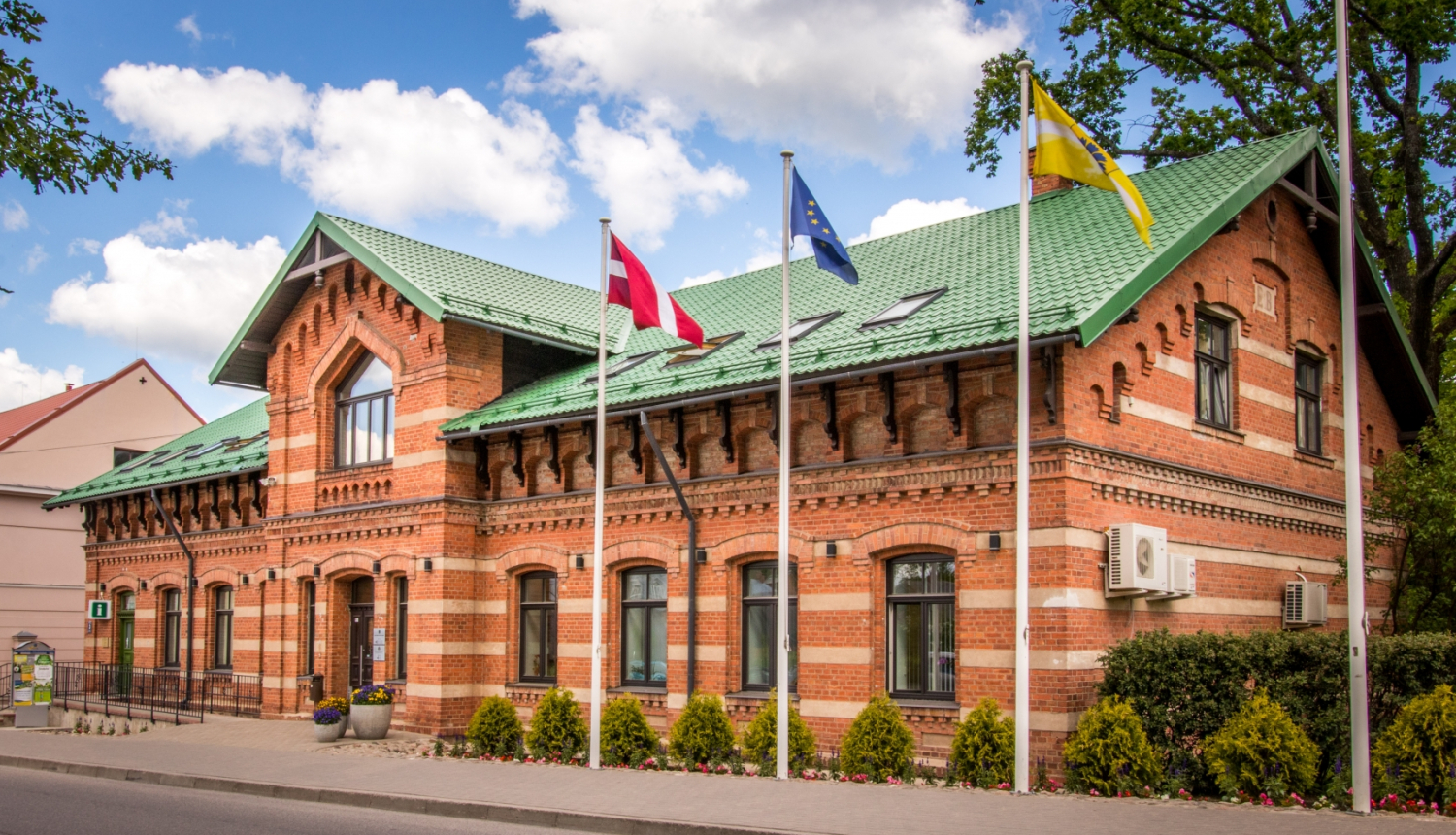 Smiltenes novada pašvaldības ēka 