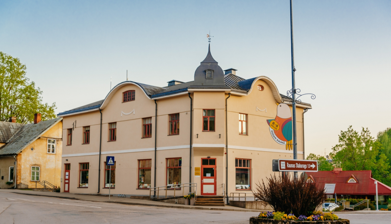 Raunas bibliotēkas ēka