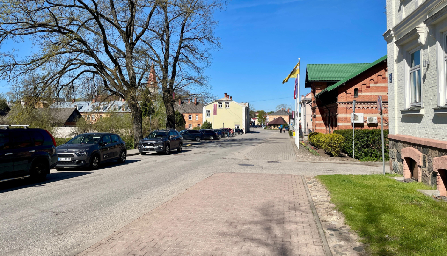 foto ar dārza ielu 