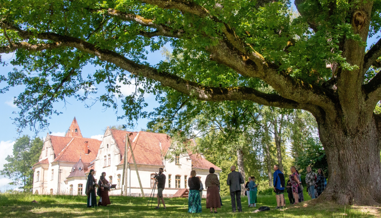 dižozolu diena pie mēru muižas