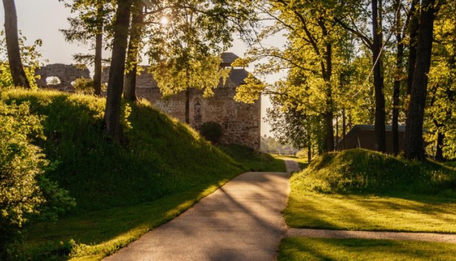 projekts_Kultūrvēstures mantojums: iespēja tūrisma pakalpojumu attīstībai” īstenošana